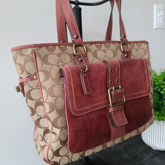 Coach Vintage Special Edition Signature Suede & Leather Handbag #7066 - Picture 8 of 15